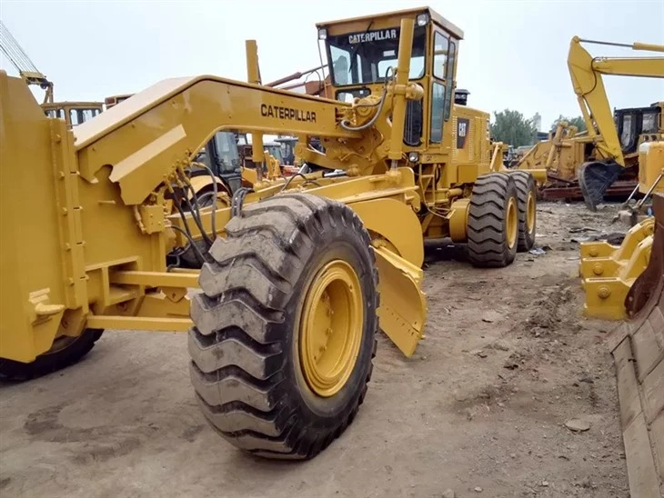 Motoniveladora Cat 16G usada